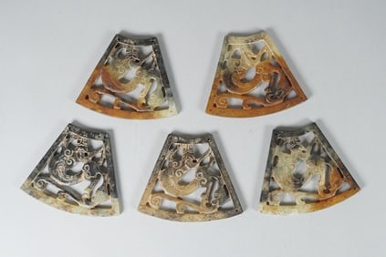 Lots Chinese carvings