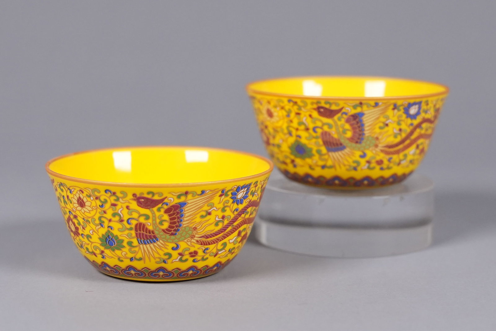 Lots Chinese fancy cups: Lots Chinese fancy cups. H: 1.5" x W: 3.4."