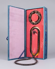 Lots Chinese beaded items