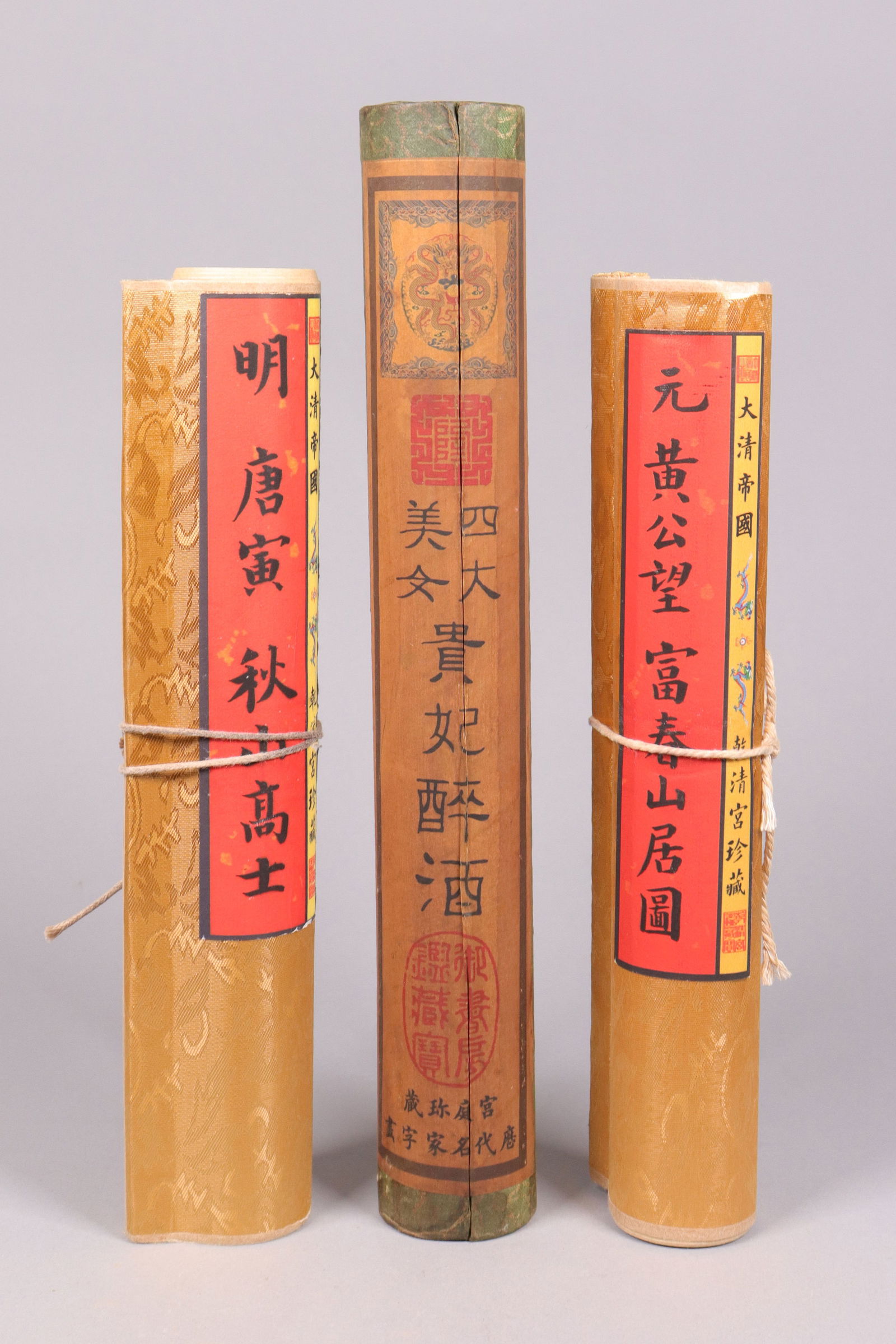 Lots Chinese scrolls: Lots Chinese scrolls, ungraded.