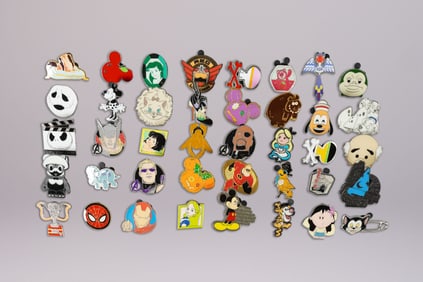 Lots vintage Disney pins