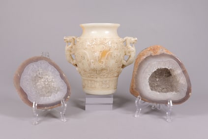 Lots geodes and vessel