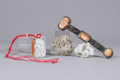 Lots Chinese carvings