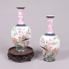 2 Chinese fine vase