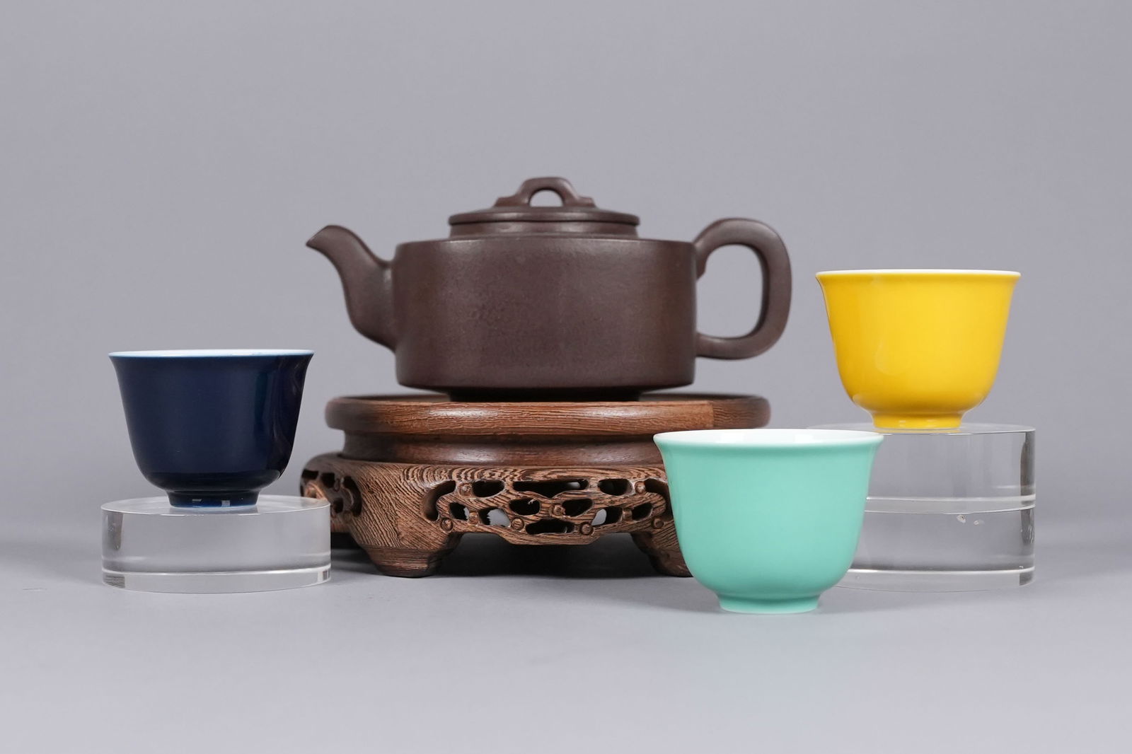 Lots Chinese tea items: Lots Chinese tea items, largest H: 3.2" x W: 7.3."