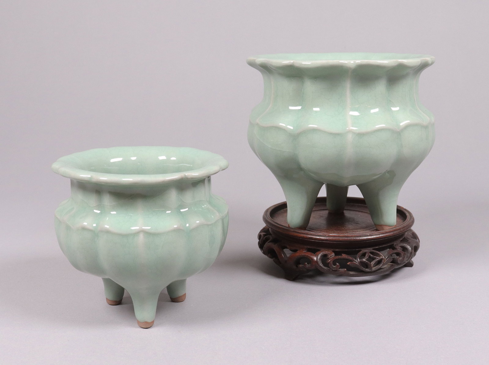 Lots Chinese celadon censer: Lots Chinese fine celadon censer. H: 4.75" x W: 5.25."