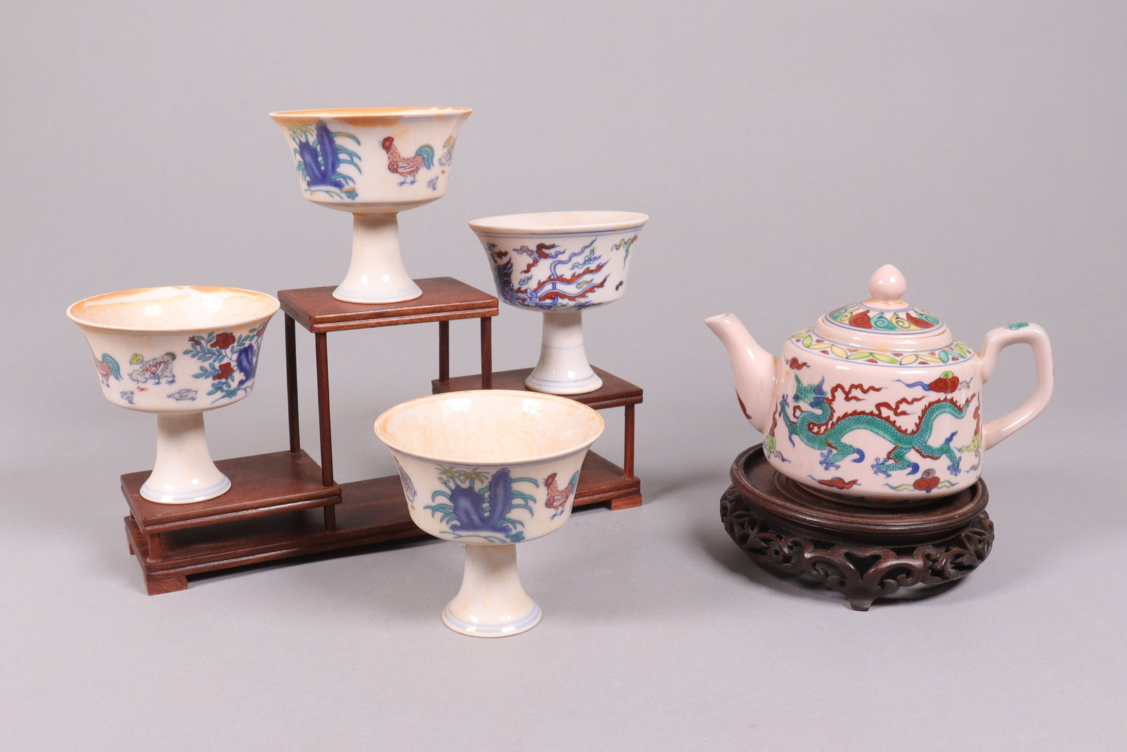 Lots Chinese fine porcelains: Lots Chinese fine porcelains, largest H: 4" x W: 6."