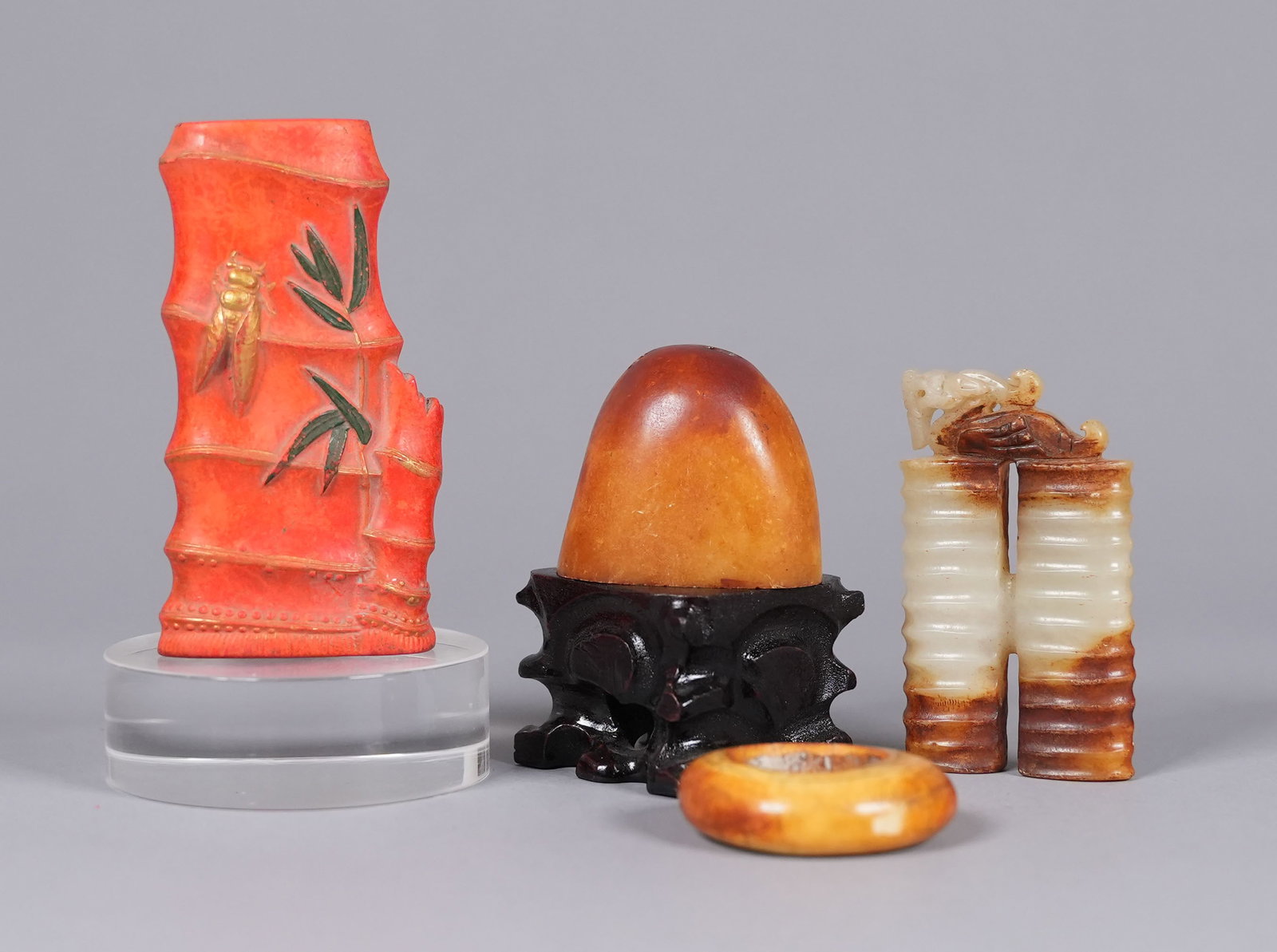 Lots Chinese carvings: Lots Chinese carvings, some are jade.