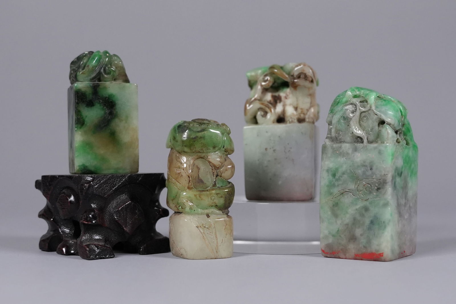 Lots Chinese fine seals: Lots Chinese fine seals. Some are jadeite, and has been used.