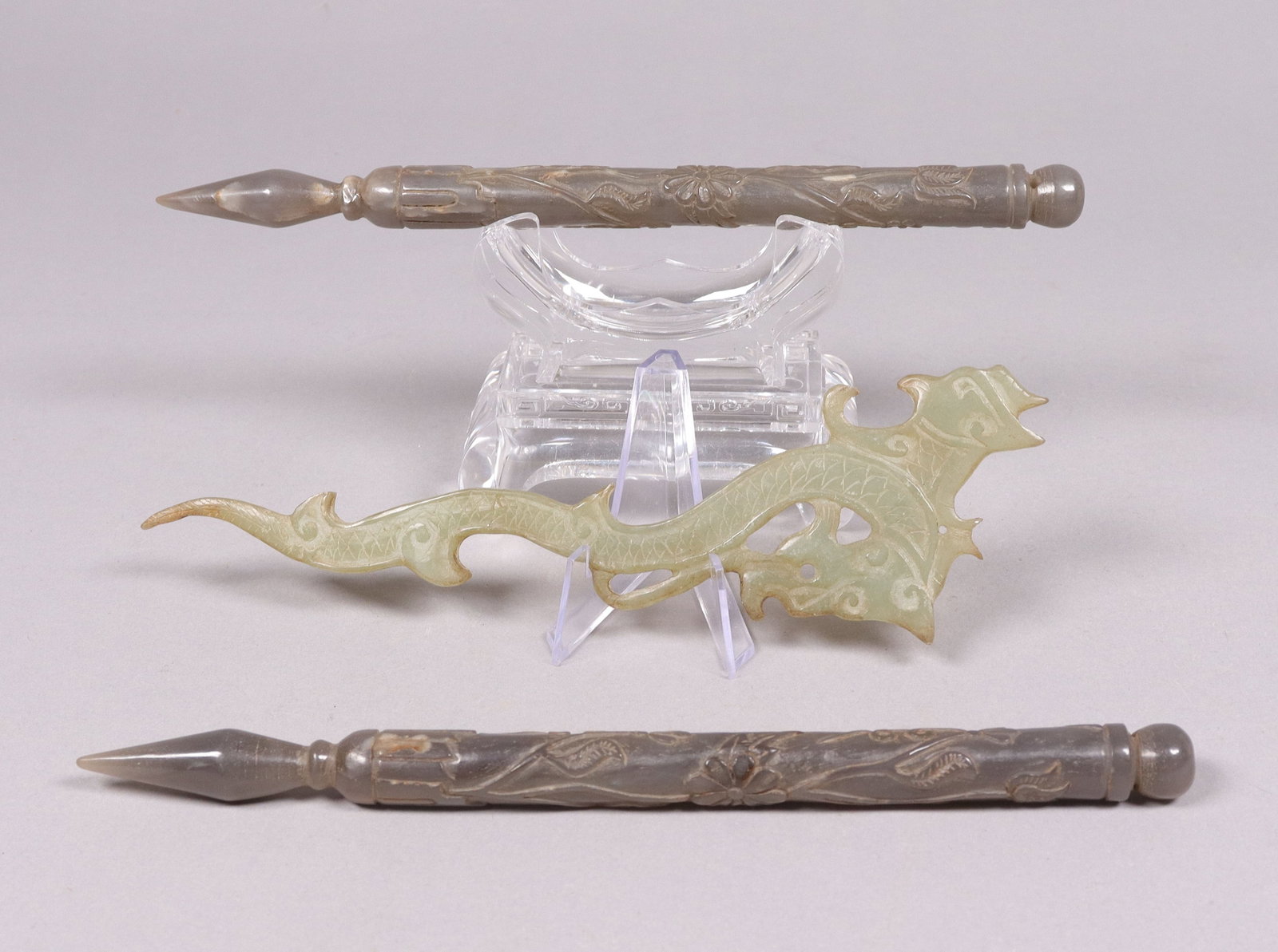 Lots Chinese jade carvings: Lots Chinese jade carvings and ornament, from an estate.