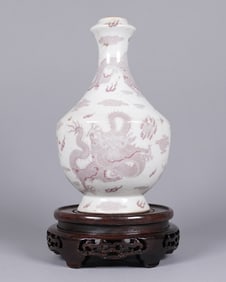 Chinese fine dragon vase