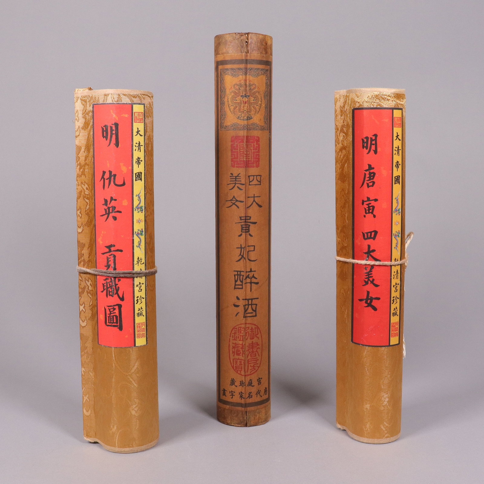 Lots Chinese fine scrolls: Lots Chinese fine scrolls.