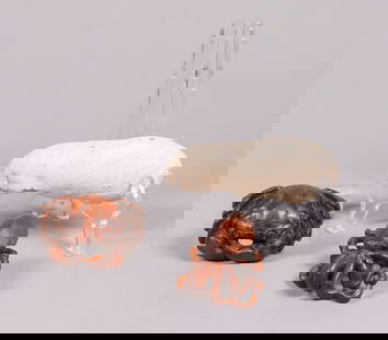 Lots Chinese carving and boulder: Lots Chinese carvings, and a boulder, ungraded or authenticated. All sales are final.