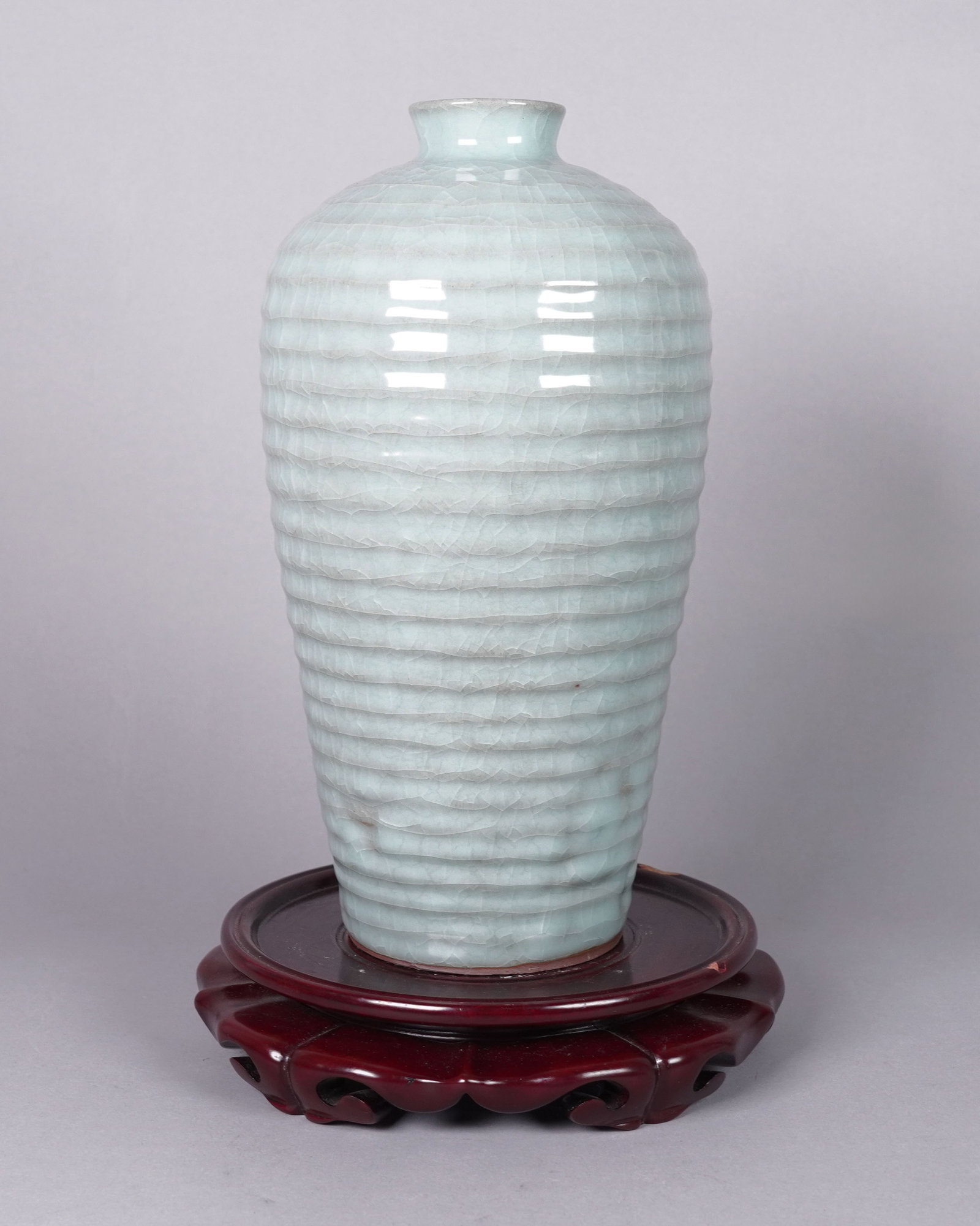 Chinese celadon vase: Chinese fine celadon vase. H: 10.1" x W: 5.5."
