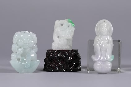 Lots Chinese carved jadeite