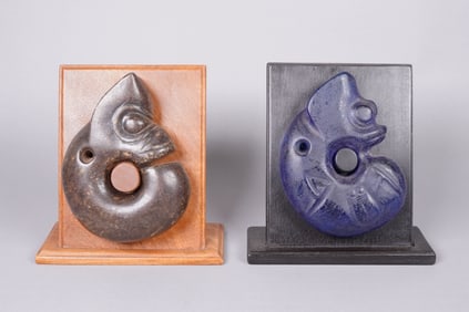 Lots Chinese carvings on stand