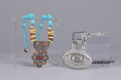 Lots fine necklace estate