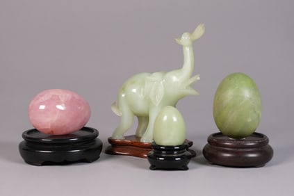 Lots Chinese items damaged