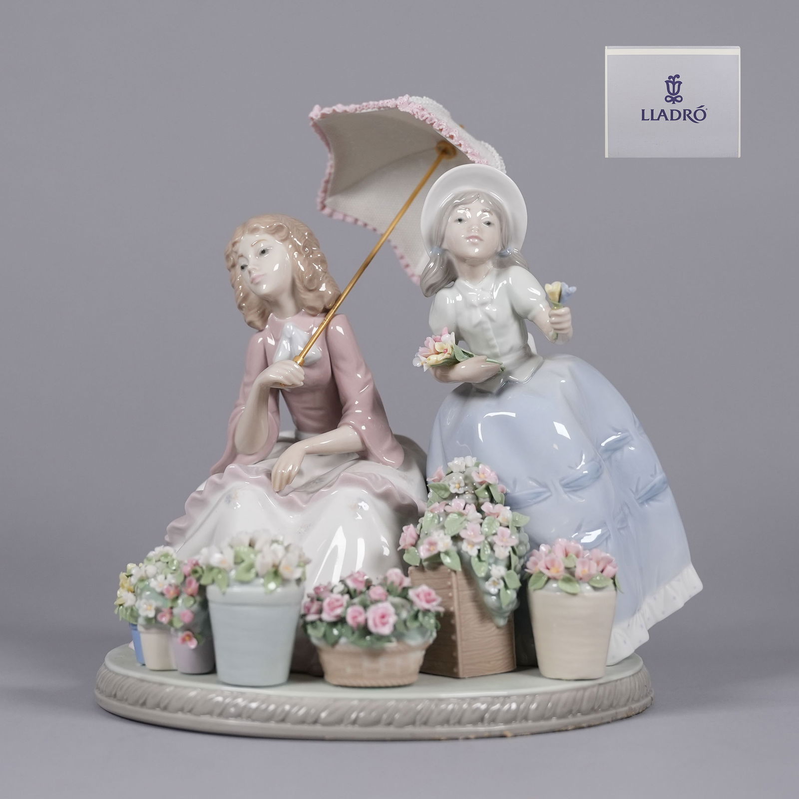 Lladro flower girl figurine with box (1 of 10)
