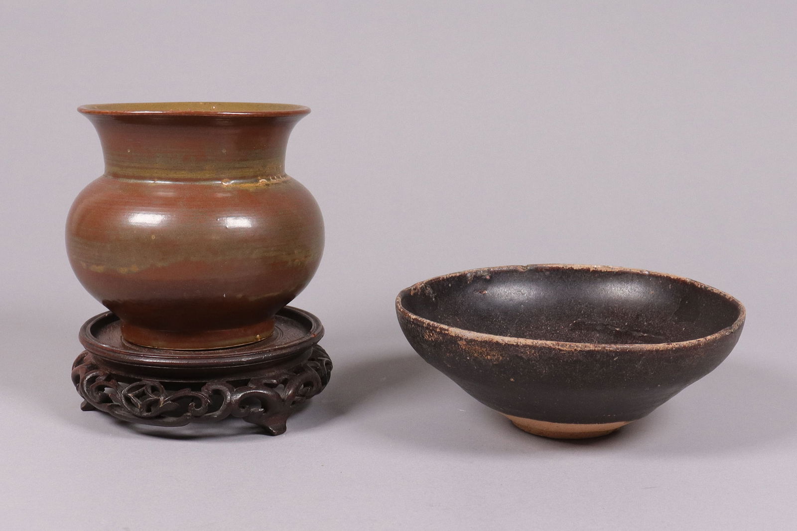 Lots Chinese antique pottery: Lots Chinese antique pottery. Largest H: 2.25" x W: 5.8."