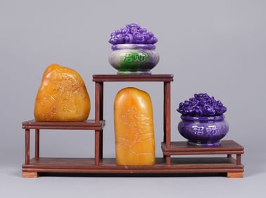 Lots Chinese carvings