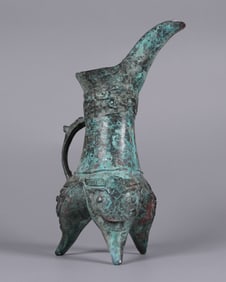 Chinese fine bronze pitcher