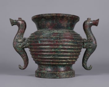 Chinese fine bronze vessel