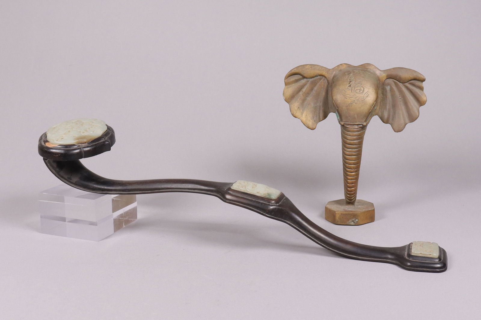 Lots Chinese fine items ungraded (1 of 8)