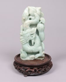 Chinese fine jadeite figure