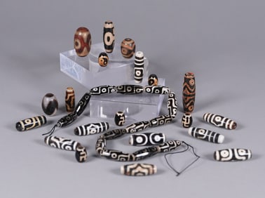 Lots Tibetan dzi beads