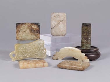 Lots Chinese estate jade carvings