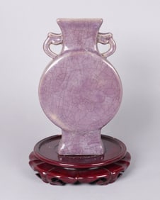 Chinese crackled vase