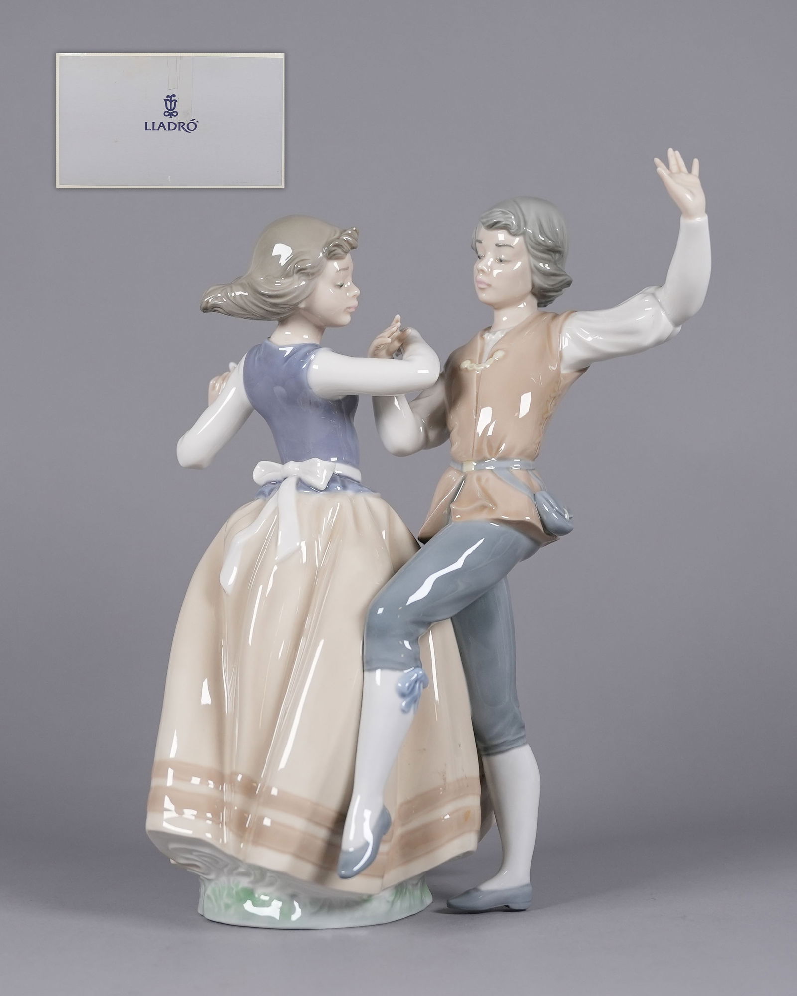 A large Lladro figurine with box (1 of 9)