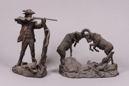 Lots vintage carved figurines