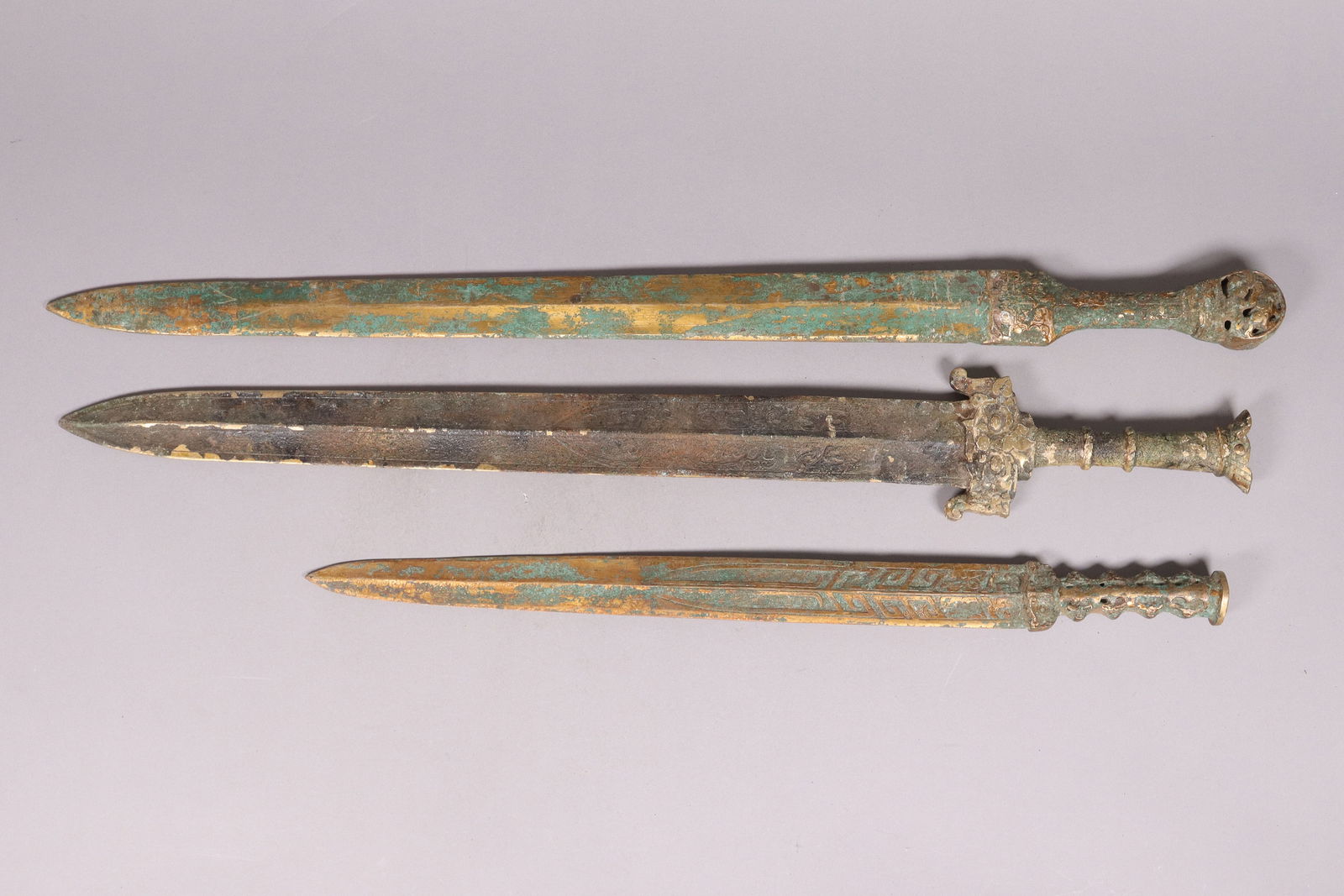 Lots Chinese bronze sword (1 of 6)