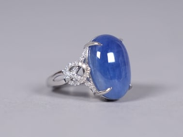 Platinum Burma sapphire ring
