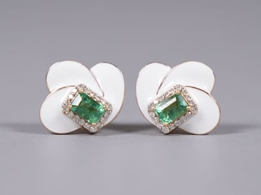 Pair 14 kt y/g emerald diamond earrings