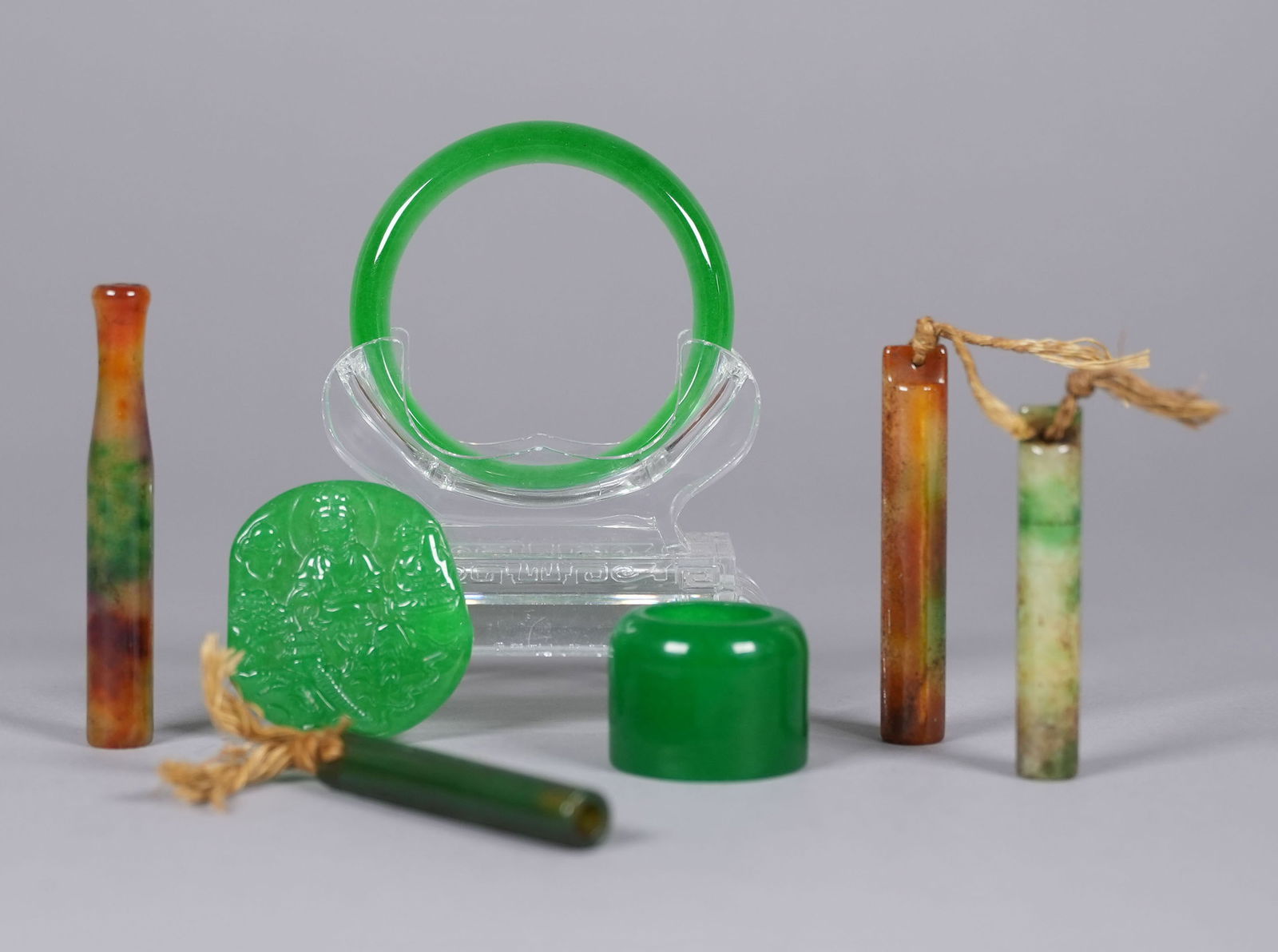 Lots Chinese fine items ungraded (1 of 7)