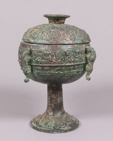 Chinese fine bronze vessel