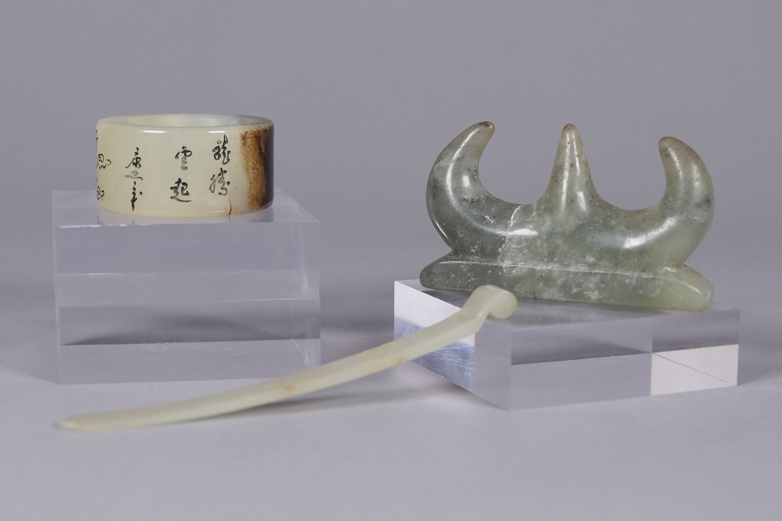 Lots Chinese carved items (1 of 7)