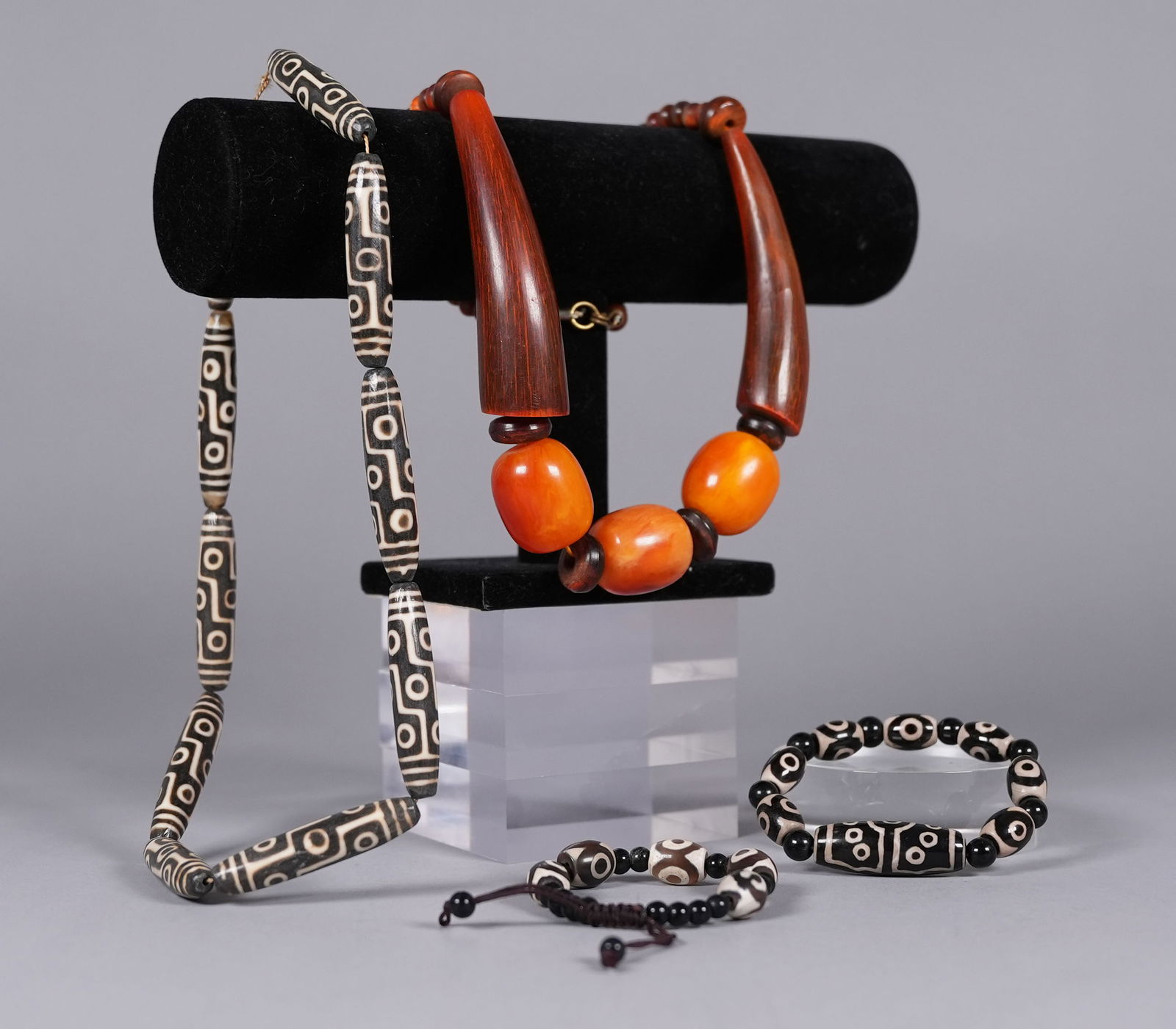 Lots Tibetan dzi beads item (1 of 6)