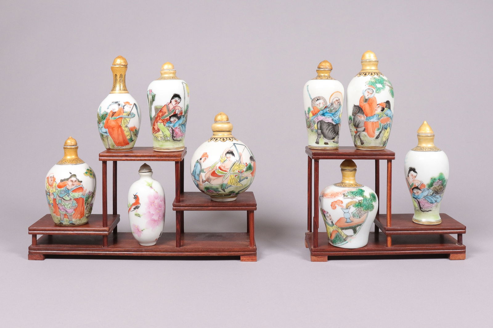 Lots Chinese snuff bottles (1 of 7)