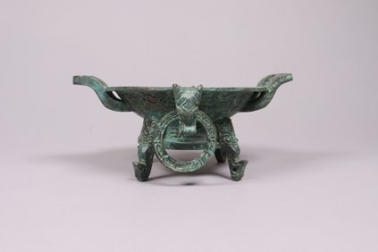 Chinese important bronze vessel