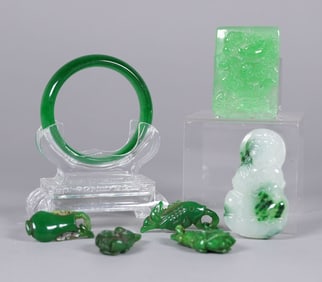 Lots Chinese apple green items