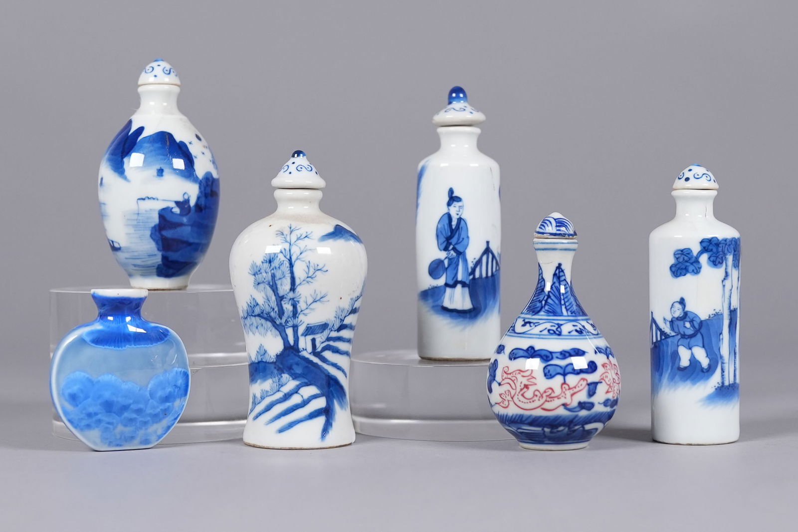 Lots Chinese snuff bottles (1 of 7)