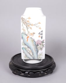 Chinese fine square vase