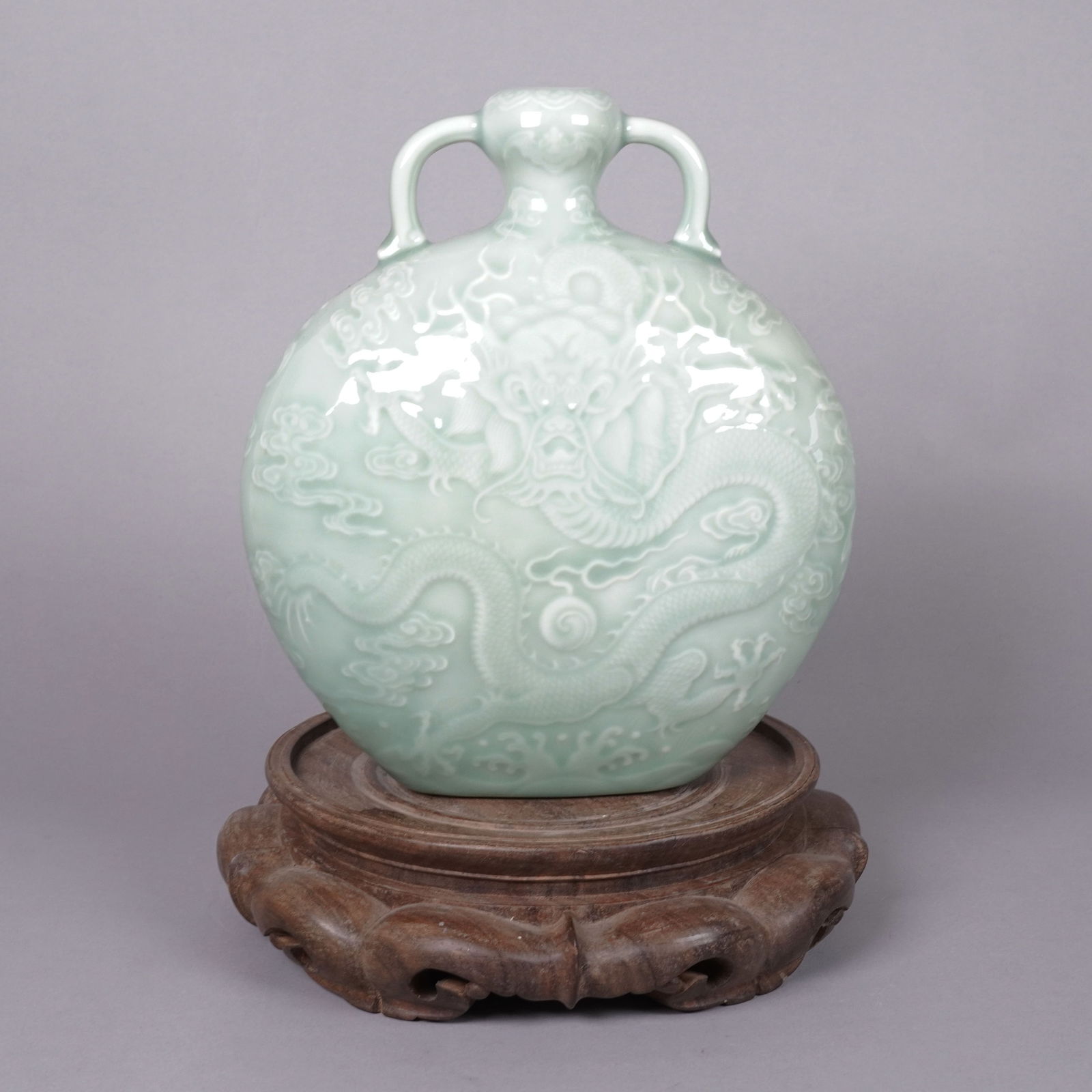 Chinese fine celadon dragon vase (1 of 6)