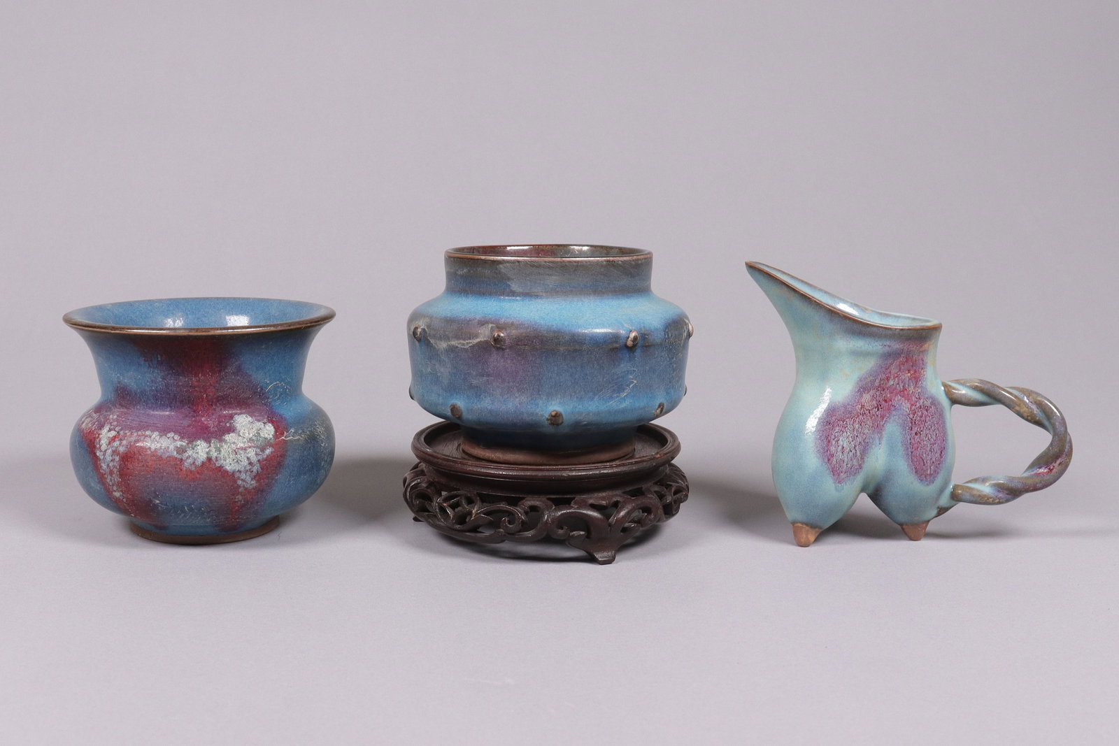 Lots Chinese fine porcelains: Lots Chinese fine porcelains, largest H: 3.25" x W: 4.1."