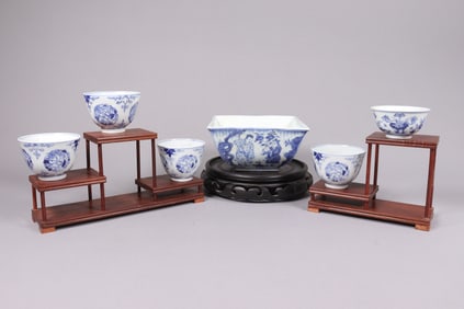 Lots Chinese b/w porcelains