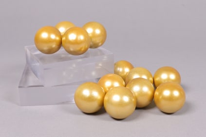 Lots Chinese glow balls in box